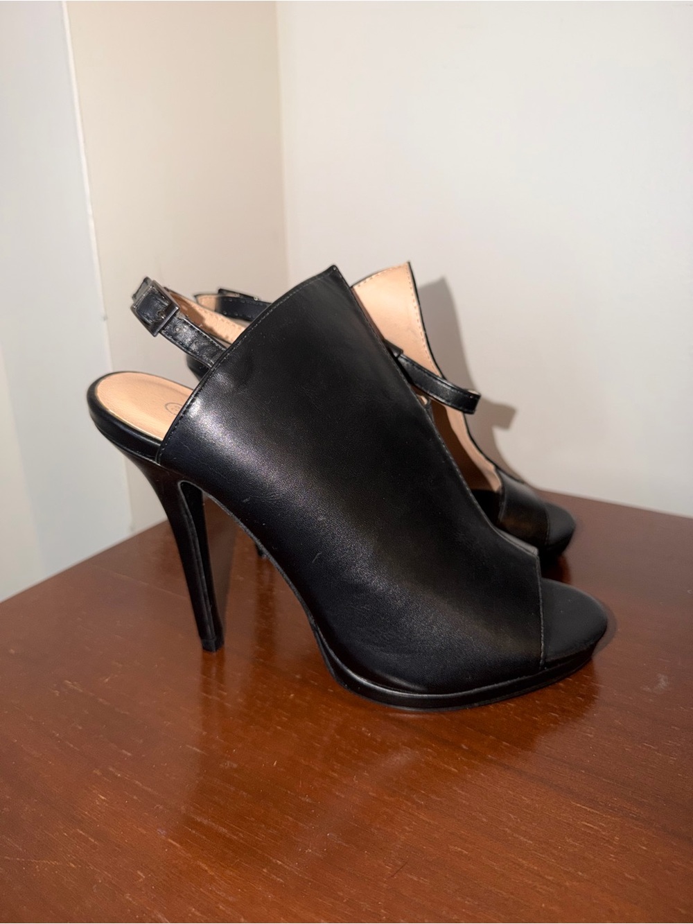 Black Italian leather Open-Toe Slingback Heels
